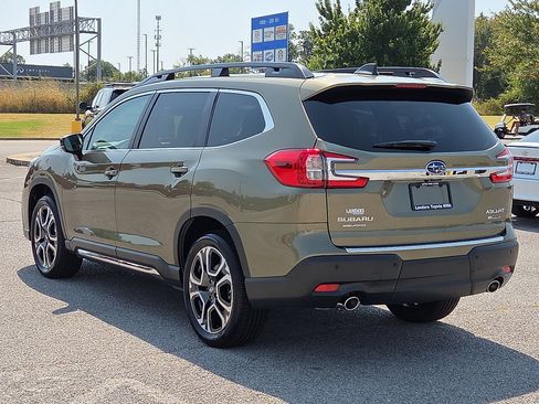 Used 2025 Subaru Ascent Limited AWD/4WD image 4
