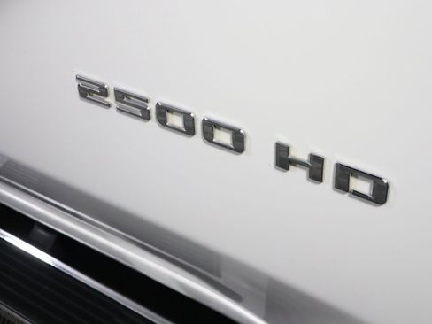 Used 2023 Chevrolet Silverado 2500 LT w/ Convenience Package image 5