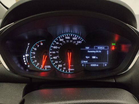 Used 2020 Chevrolet Trax LT w/ LT Convenience Package AWD/4WD image 23