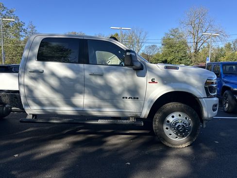 New 2026 RAM 5500 Laramie w/ Laramie Trim Package image 18
