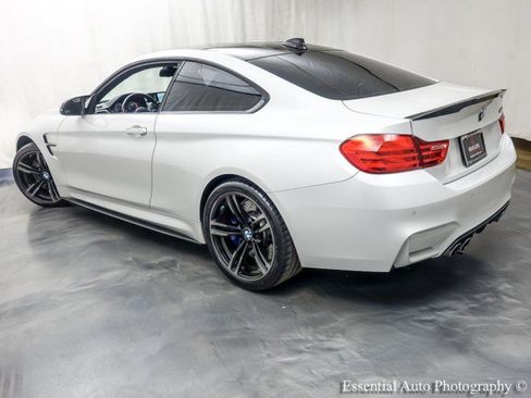 Used 2017 BMW M4 Coupe RWD image 8