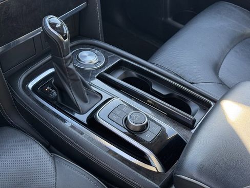 Used 2024 INFINITI QX80 Luxe image 19