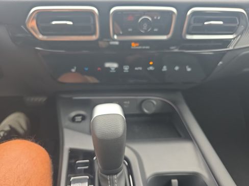 New 2026 Nissan Sentra SV w/ SV Convenience Package FWD image 12