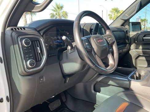 Used 2021 GMC Sierra 1500 AT4 w/ AT4 Premium Package AWD/4WD image 14