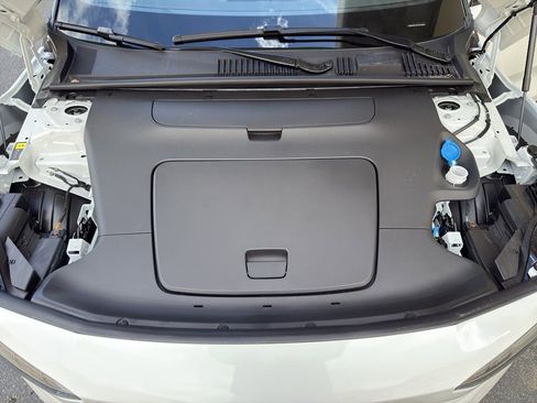 New 2026 Volvo EX30 Ultra w/ Protection Package Premier image 28