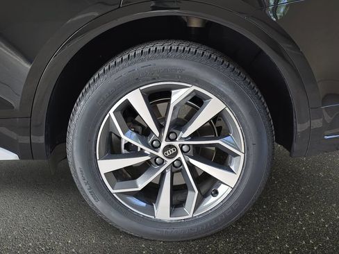 Certified 2023 Audi Q5 2.0T Premium Plus w/ Premium Plus Package AWD/4WD image 32