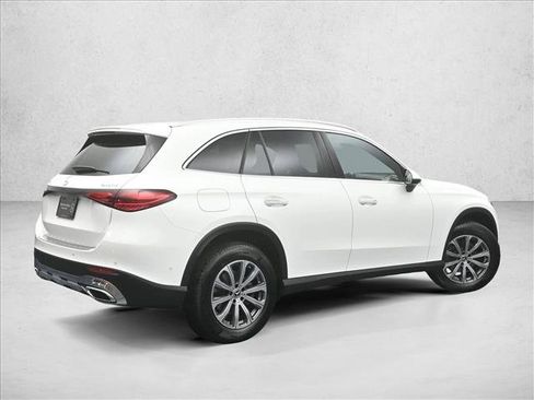 Certified 2026 Mercedes-Benz GLC 300 4MATIC image 2