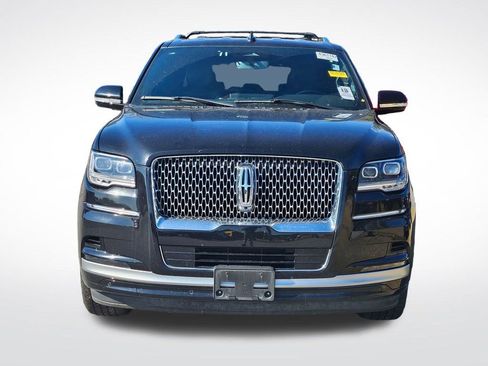 Used 2024 Lincoln Navigator L 4WD image 2