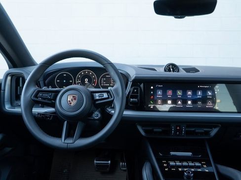 New 2026 Porsche Cayenne S image 22