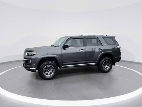 Certified 2022 Toyota 4Runner Limited AWD/4WD image 4