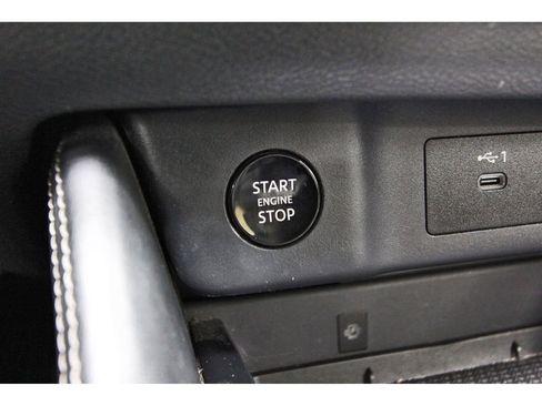 Used 2024 Nissan Rogue Platinum w/ Platinum Premium Package FWD image 15