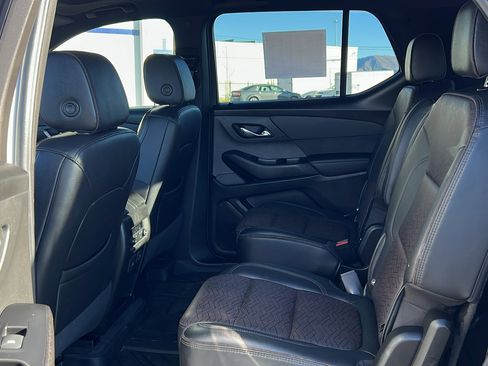 Certified 2023 Chevrolet Traverse High Country w/ LPO, Floor Liner Package image 16