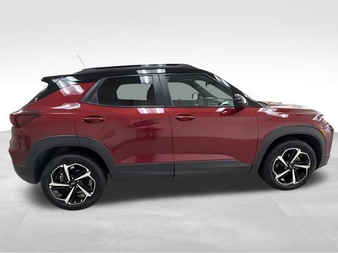 Used 2022 Chevrolet TrailBlazer RS w/ Technology Package image 6