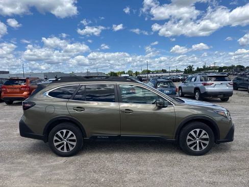Used 2020 Subaru Outback Premium AWD/4WD image 9