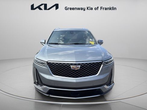 Used 2023 Cadillac XT6 Premium Luxury w/ Platinum Package FWD image 2