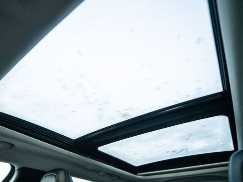 Used 2022 Jeep Cherokee Limited w/ Elite Package image 33