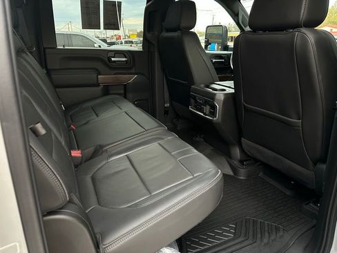 Used 2020 Chevrolet Silverado 2500 High Country w/ Z71 Off-Road Package image 18