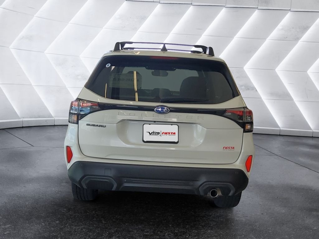 Used 2025 Subaru Forester Limited AWD/4WD image 5
