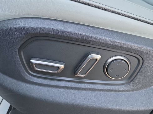 Used 2023 Rivian R1S Adventure AWD/4WD image 11