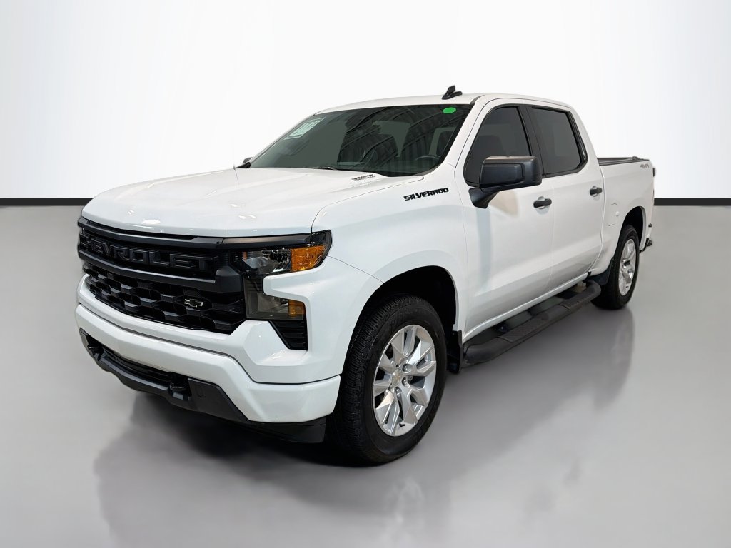 Used 2024 Chevrolet Silverado 1500 Custom w/ LPO, Dark Essentials Package AWD/4WD image 5