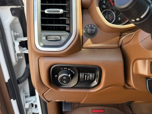 Used 2019 RAM 2500 Laramie AWD/4WD image 29