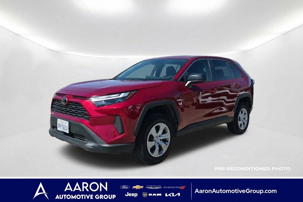 Used 2025 Toyota RAV4 LE AWD/4WD image 1