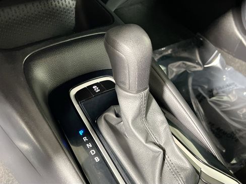 Used 2024 Toyota Corolla LE FWD image 24