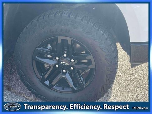 Used 2023 Chevrolet Silverado 1500 LT Trail Boss image 8
