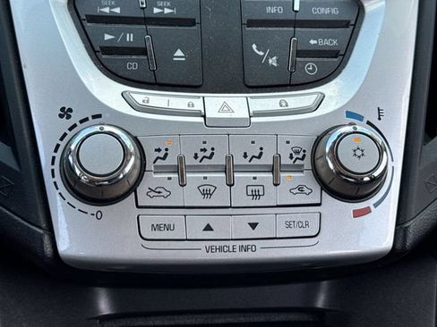 Used 2011 Chevrolet Equinox LT w/ Driver Convenience Package FWD image 17