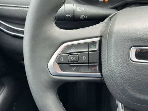 Used 2023 Jeep Compass Latitude w/ Convenience Group image 21