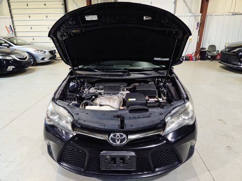 Used 2016 Toyota Camry SE w/ Protection Package (Q2) FWD image 49