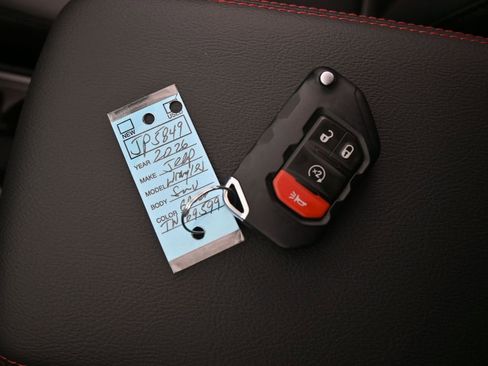 Used 2026 Jeep Wrangler Unlimited Rubicon image 18