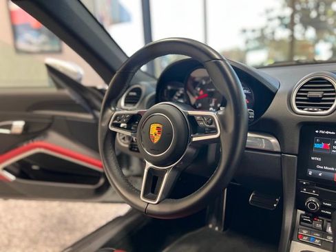 Used 2021 Porsche 718 Cayman S RWD image 27