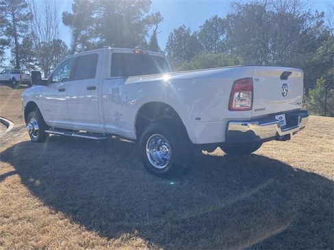 Used 2024 RAM 3500 Big Horn image 8