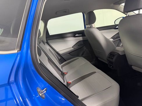 Used 2022 Volkswagen Taos SE w/ IQ.Drive SE Package image 25