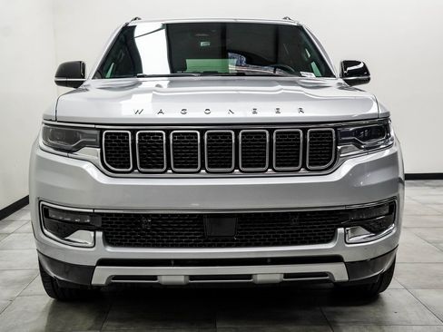 Used 2024 Jeep Wagoneer L Series II image 7