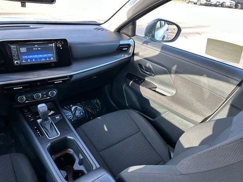 Used 2025 Nissan Kicks S image 23