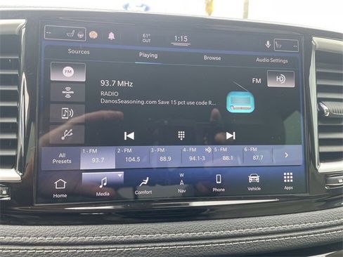 Used 2021 Chrysler Pacifica Touring-L w/ Premium & Safety Sphere Group image 13