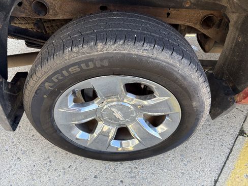 Used 2015 Chevrolet Silverado 1500 LTZ image 11