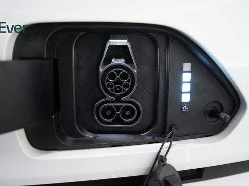 Used 2024 Hyundai Kona SEL image 26