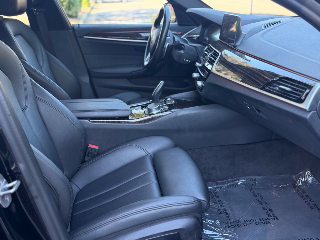 Used 2020 BMW 530i w/ Convenience Package RWD image 14