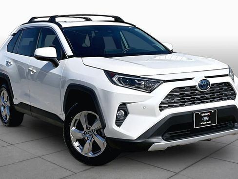 Used 2020 Toyota RAV4 Limited w/ Limited Grade Weather Package AWD/4WD image 4