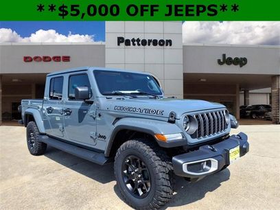 New 2025 Jeep Gladiator Sport