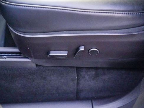 Used 2022 Tesla Model Y Performance image 20