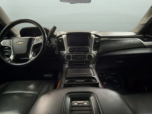 Used 2017 Chevrolet Suburban Premier w/ Max Trailering Package RWD image 9