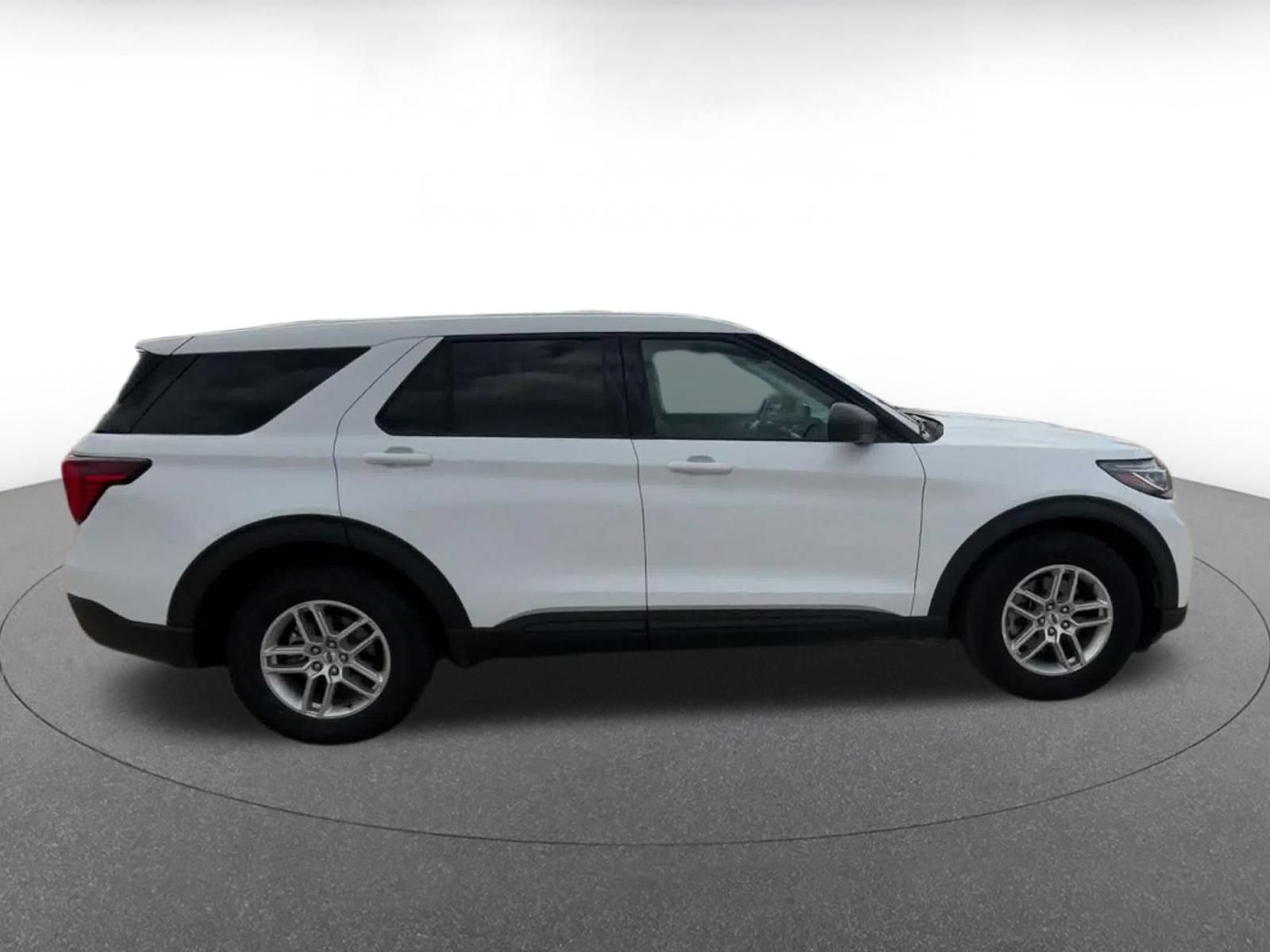 Used 2026 Ford Explorer Active RWD image 15