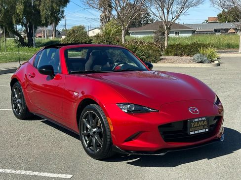 Used 2017 MAZDA MX-5 Miata RF Club image 19