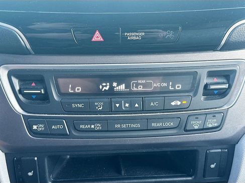 Used 2020 Honda Pilot EX image 16