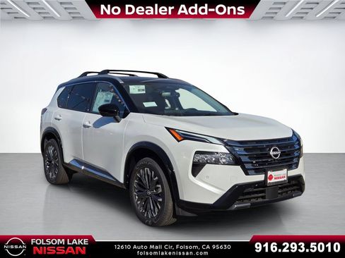 New 2026 Nissan Rogue Platinum w/ Platinum Premium Package AWD/4WD image 1