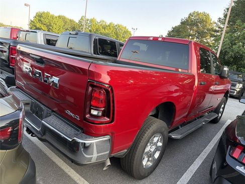 Used 2026 RAM 2500 Big Horn AWD/4WD image 4